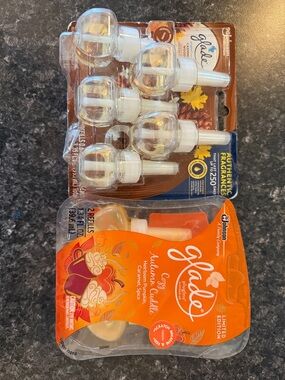 Glade plugin refill pack cashmere woods & cozy autumn cuddle pumpkin spice